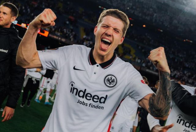 包含西汉姆清晨主帅复盘，志在德甲名次提升，态度坚定，更衣室氛围转暖的词条